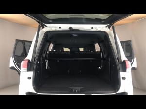 Toyota Land Cruiser 300 3.3D GR-Sport - Image 13