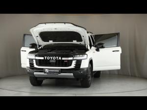 Toyota Land Cruiser 300 3.3D GR-Sport - Image 28