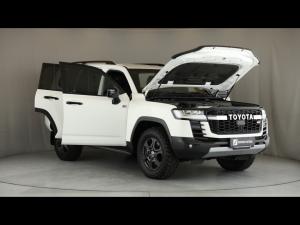 Toyota Land Cruiser 300 3.3D GR-Sport - Image 29