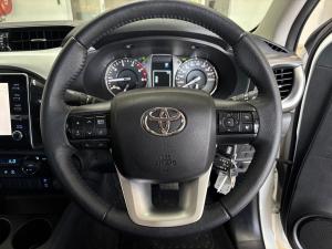 Toyota Hilux 2.8GD-6 double cab Raider auto - Image 8