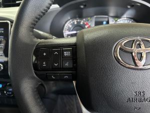Toyota Hilux 2.8GD-6 double cab Raider auto - Image 9