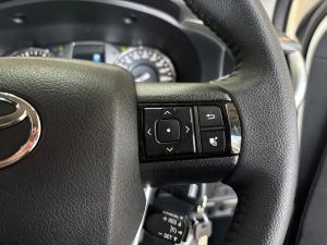 Toyota Hilux 2.8GD-6 double cab Raider auto - Image 10