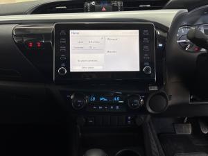 Toyota Hilux 2.8GD-6 double cab Raider auto - Image 15