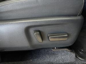 Toyota Hilux 2.8GD-6 double cab Raider auto - Image 19