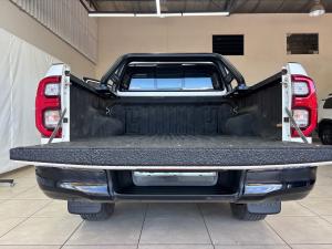Toyota Hilux 2.8GD-6 double cab Raider auto - Image 20