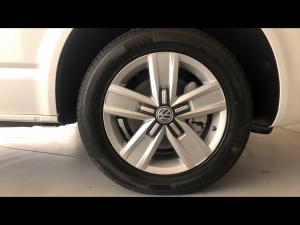 Volkswagen Transporter 2.0TDI Kombi SWB Trendline auto - Image 17
