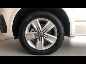 Volkswagen Transporter 2.0TDI Kombi SWB Trendline auto - Image 18