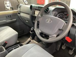 Toyota Land Cruiser 79 4.5D-4D LX V8 single cab - Image 6