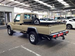 Toyota Land Cruiser 79 4.5D-4D LX V8 single cab - Image 16