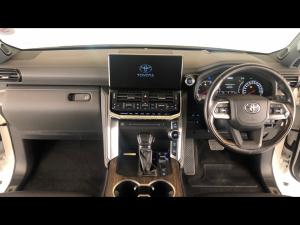 Toyota Land Cruiser 300 3.3D ZX - Image 6