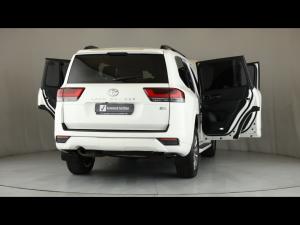 Toyota Land Cruiser 300 3.3D ZX - Image 24