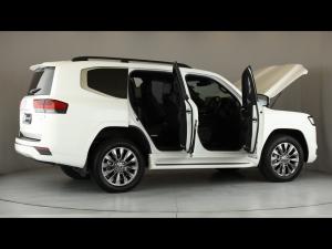 Toyota Land Cruiser 300 3.3D ZX - Image 31
