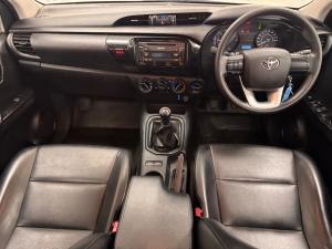 Toyota Hilux 2.4GD-6 double cab 4x4 SR - Image 6