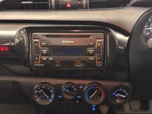 Toyota Hilux 2.4GD-6 double cab 4x4 SR - Image 13
