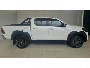 Toyota Hilux 2.8GD-6 double cab Raider auto - Image 3