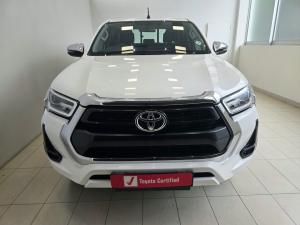 Toyota Hilux 2.8GD-6 double cab Raider auto - Image 4