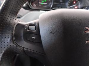 Peugeot 208 1.2T GT Line - Image 10