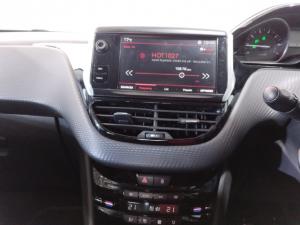 Peugeot 208 1.2T GT Line - Image 12