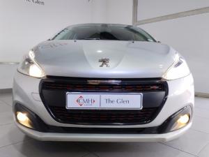 Peugeot 208 1.2T GT Line - Image 2