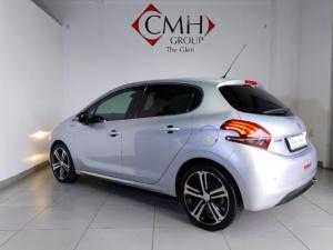 Peugeot 208 1.2T GT Line - Image 4