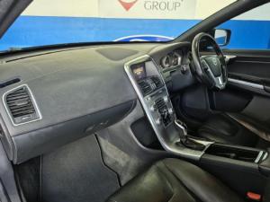 Volvo XC60 D4 Momentum - Image 10