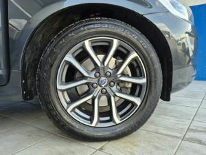 Volvo XC60 D4 Momentum - Image 15