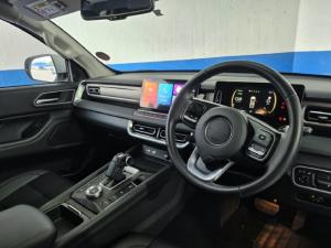 GWM P300 2.4T double cab LT 4x4 - Image 8