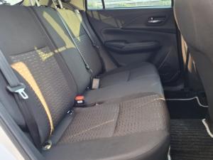 Suzuki Swift 1.2 GLX manual - Image 10