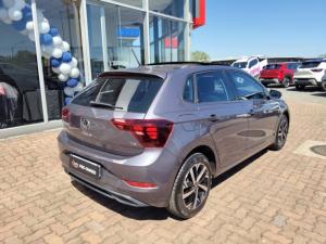 Volkswagen Polo hatch 1.0TSI Life manual - Image 4