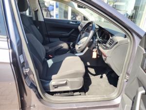 Volkswagen Polo hatch 1.0TSI Life manual - Image 5