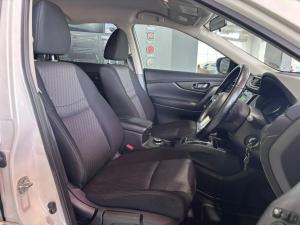 Nissan X-Trail 2.5 4x4 Acenta Tech - Image 13