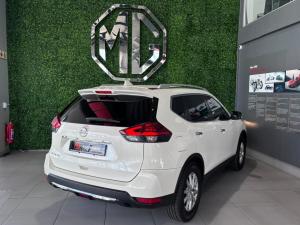 Nissan X-Trail 2.5 4x4 Acenta Tech - Image 5