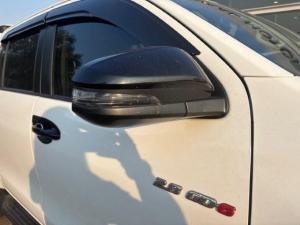 Toyota Hilux 2.8GD-6 double cab 4x4 Raider auto - Image 16