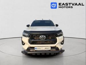 Toyota Hilux 2.8GD-6 double cab 4x4 Raider auto - Image 2