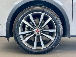 Jaguar E-Pace P250 AWD R-Dynamic HSE - Image 10
