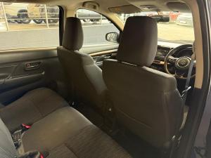 Suzuki Ertiga 1.5 GLX - Image 17