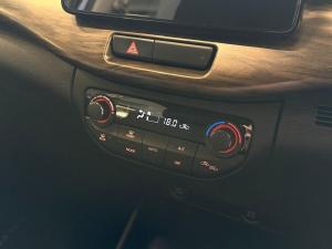 Suzuki Ertiga 1.5 GLX - Image 29