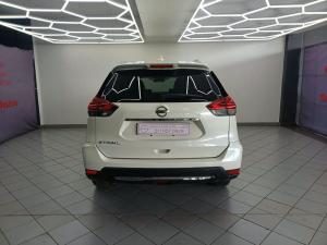 Nissan X-Trail 2.5 4x4 Acenta Tech - Image 8