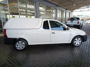 Nissan NP200 1.6i safety pack (aircon) - Image 8