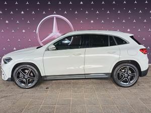 Mercedes-Benz GLA GLA200 Progressive - Image 4