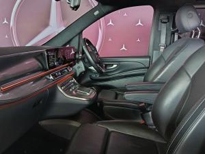 Mercedes-Benz V-Class V300d Exclusive - Image 10