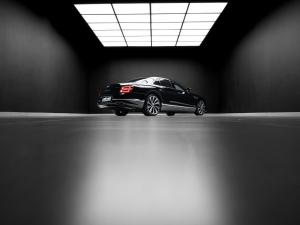 Bentley Flying Spur V8 Azure - Image 10
