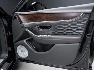 Bentley Flying Spur V8 Azure - Image 14
