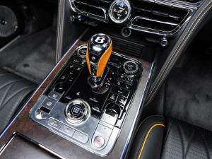 Bentley Flying Spur V8 Azure - Image 20
