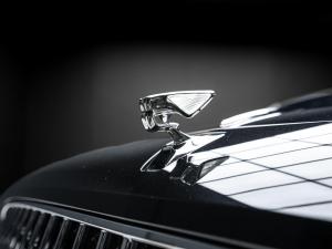 Bentley Flying Spur V8 Azure - Image 23