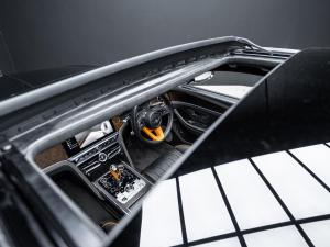 Bentley Flying Spur V8 Azure - Image 27