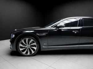 Bentley Flying Spur V8 Azure - Image 3