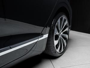 Bentley Flying Spur V8 Azure - Image 5
