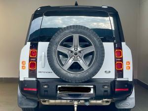 Land Rover Defender 130 D300 X-Dynamic HSE - Image 2