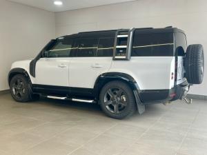 Land Rover Defender 130 D300 X-Dynamic HSE - Image 3